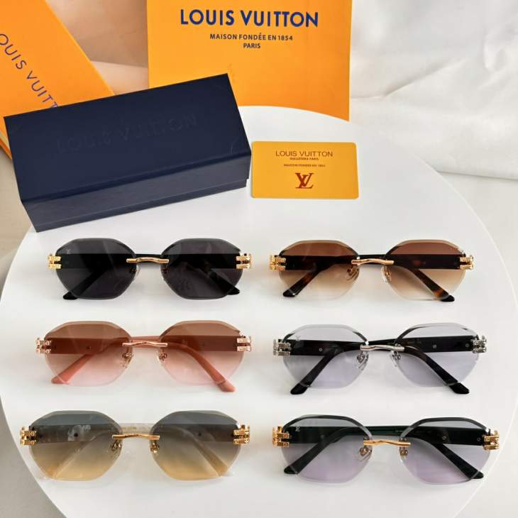 Picture of Louis Vuitton Sunglasses _SKUfw79480078fw